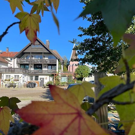 Gasthaus Hirschenstube & Gaestehaus Gehri Waldkirch Eksteriør bilde